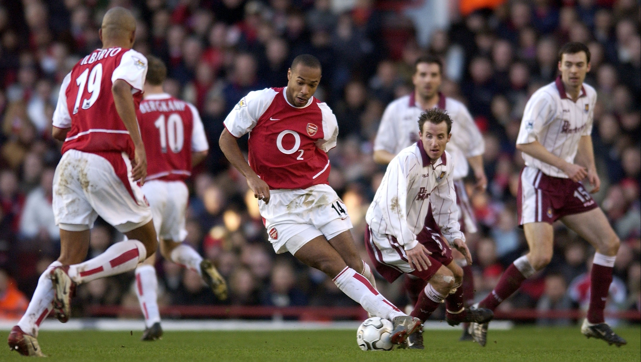 Thierry Henry erzielte 2003 einen perfekten Hattrick gegen West Ham