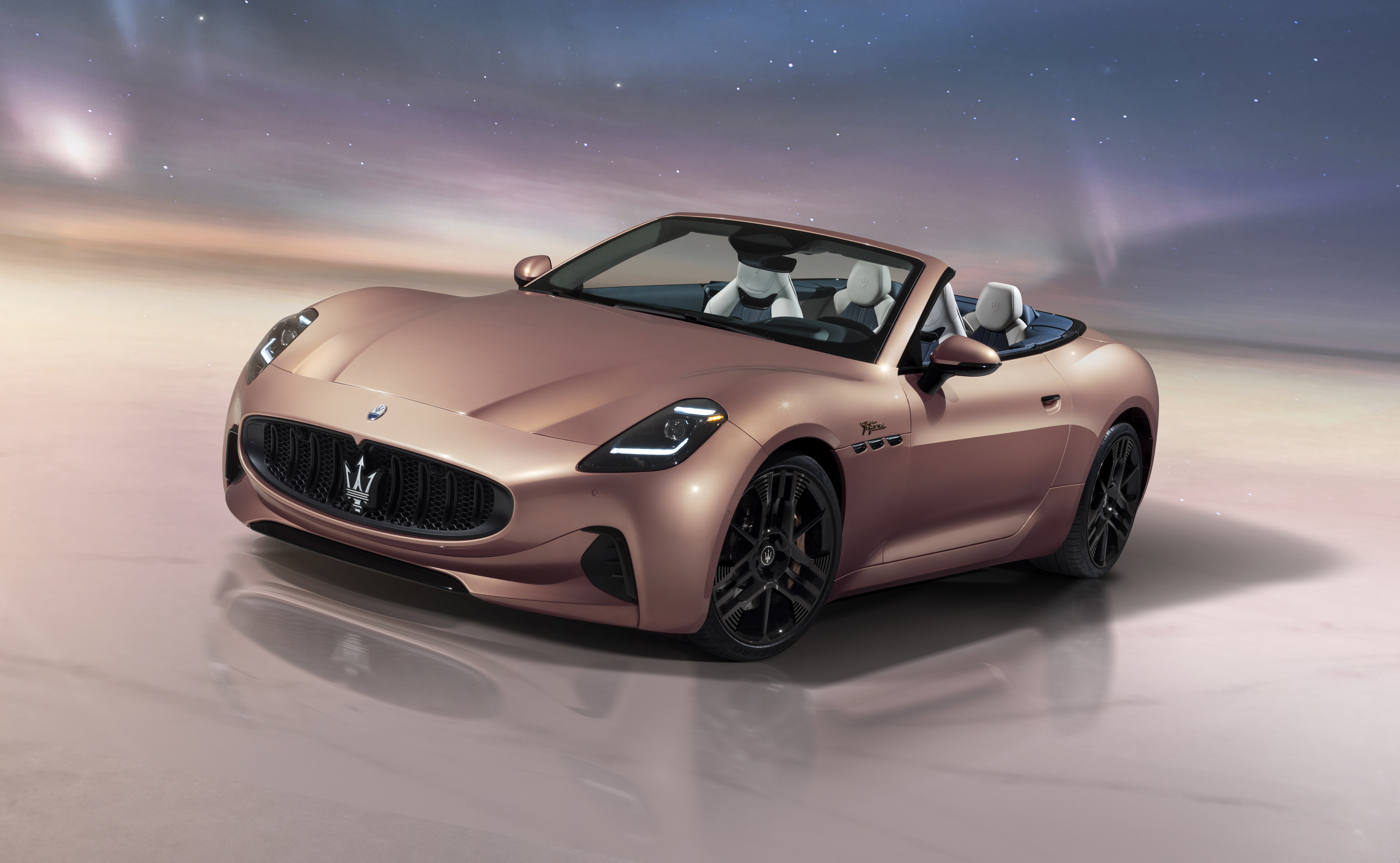 Der Maserati GranTurismo kann mit einer Batterieladung bis zu 280 Meilen weit fahren