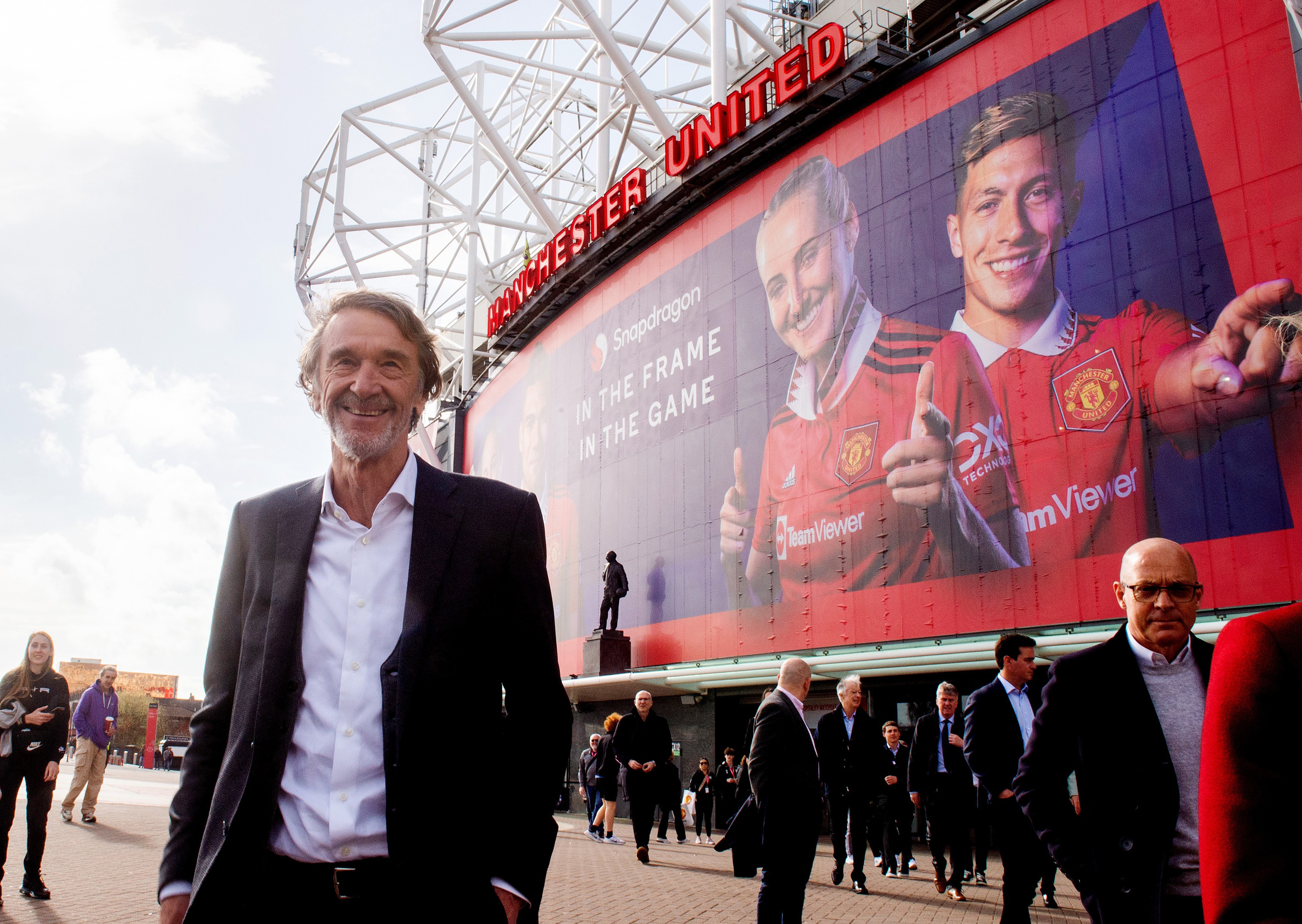 Sir Jim Ratcliffe möchte United wieder an die Spitze bringen, nachdem er eine Beteiligung an dem Verein erworben hat