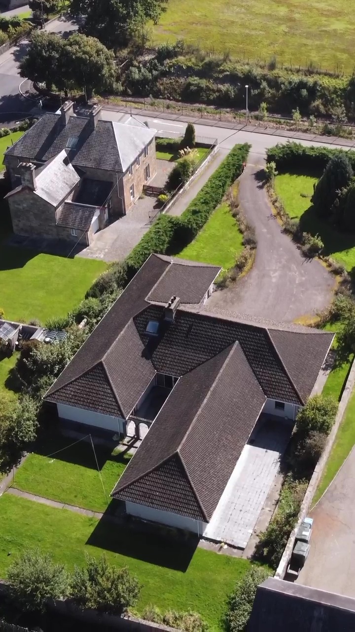 Ein YouTube-Video zeigte eine Luftaufnahme von Toms fantastischem neuen Zuhause