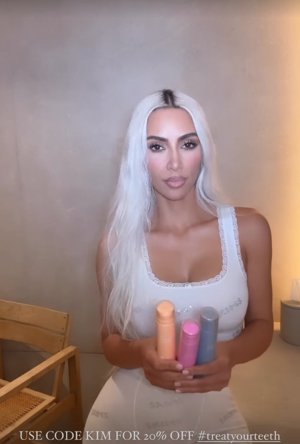 Kim Kardashian war neben anderen Hollywood-Promis dabei, das Originalprodukt zu unterstützen