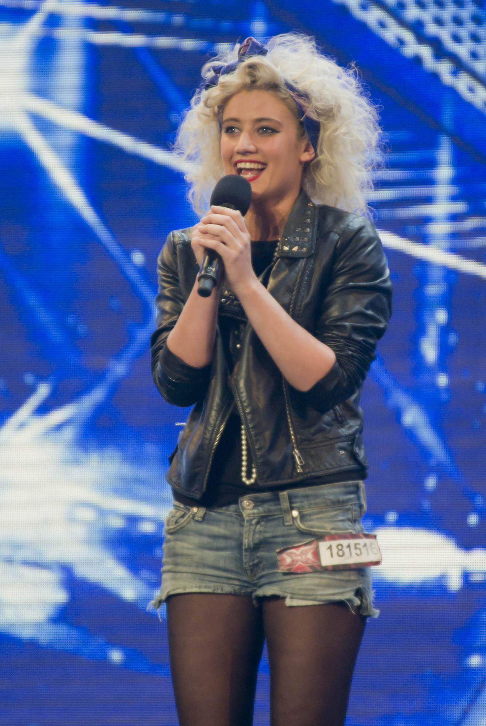 Katie wurde 2010 durch die Serie „X Factor“ berühmt